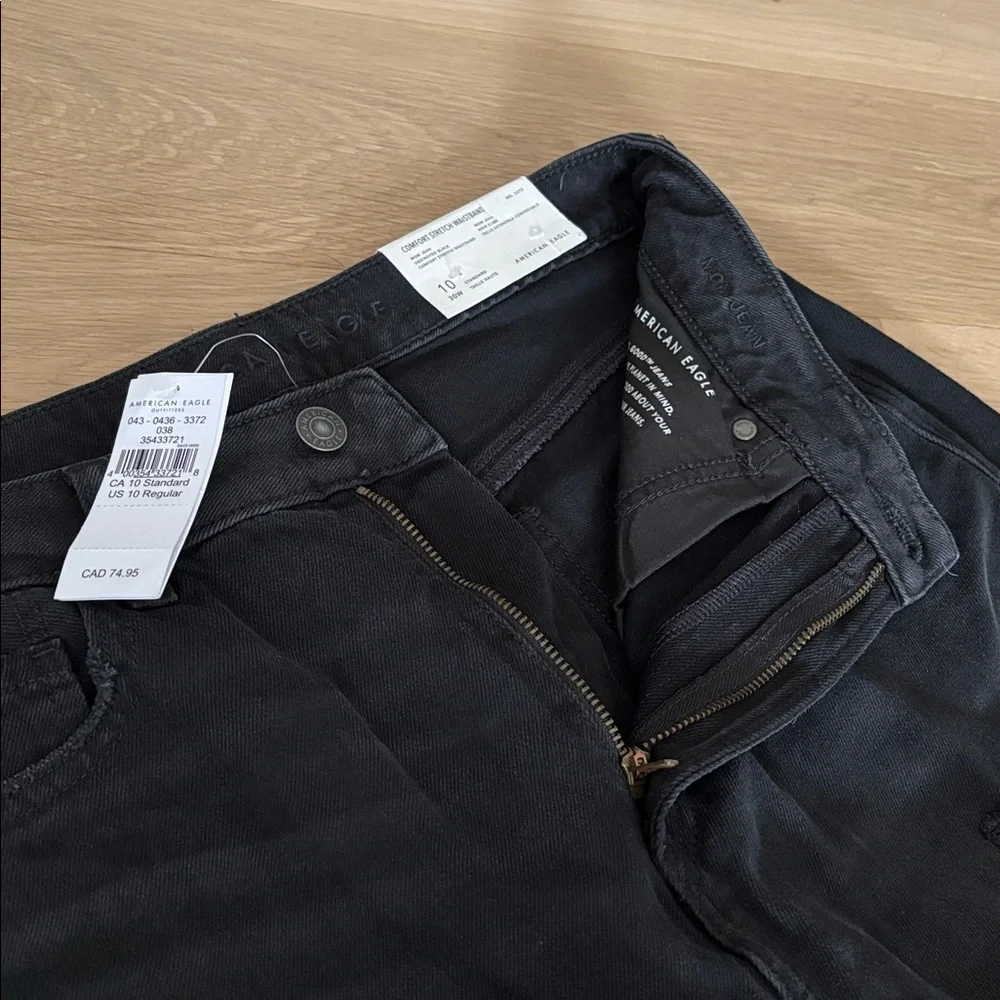 AE (10) Mom Jean Destroyed Black Comfort Stretch Waistband High Rise NWT - Picture 4 of 10